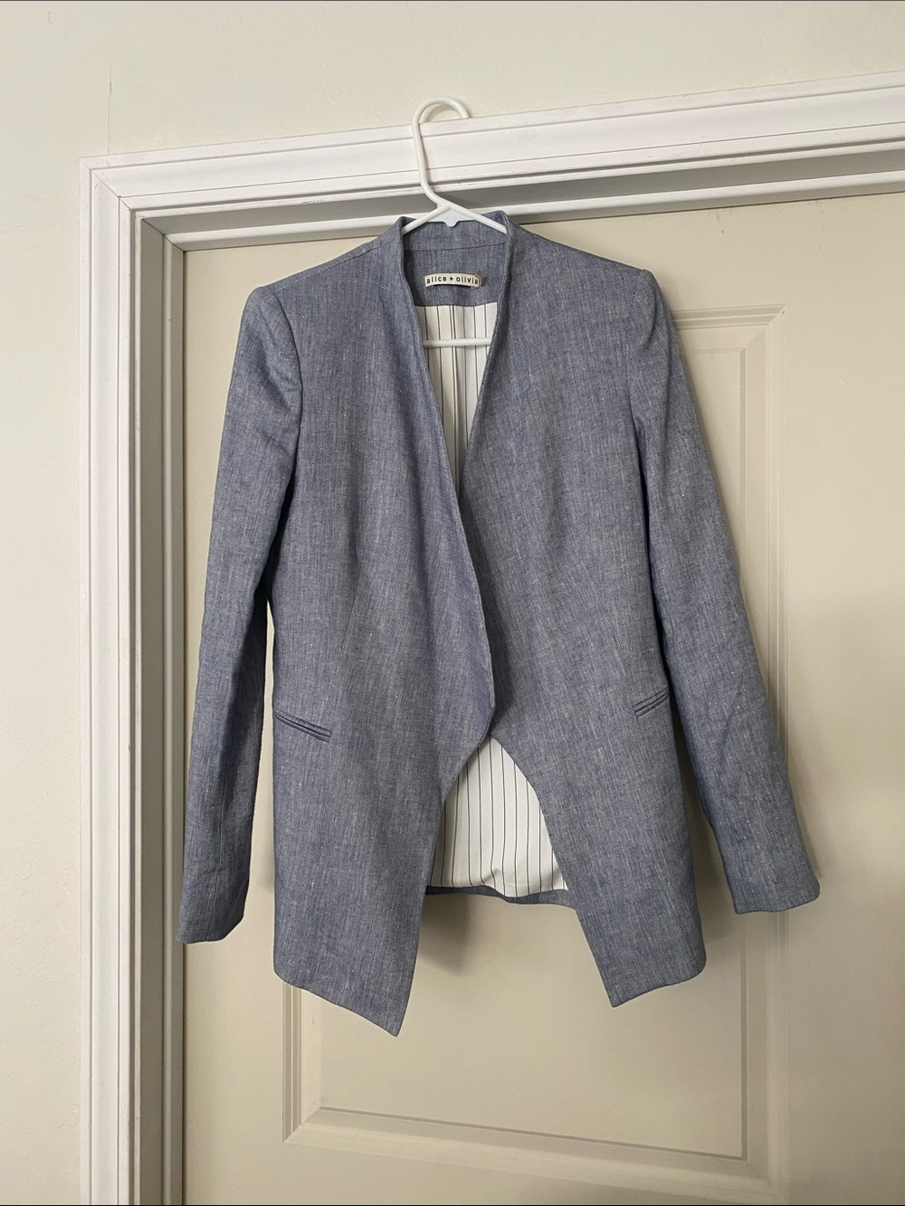 Alice + Olivia Light Blue Open-Front Women's Blazer